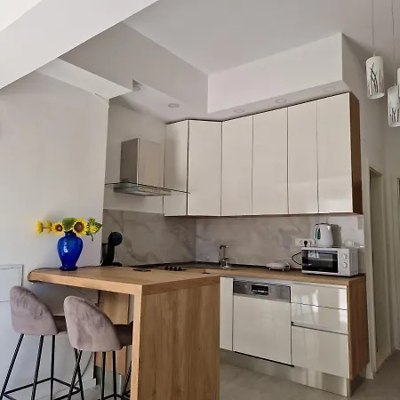 Leana Appartement *